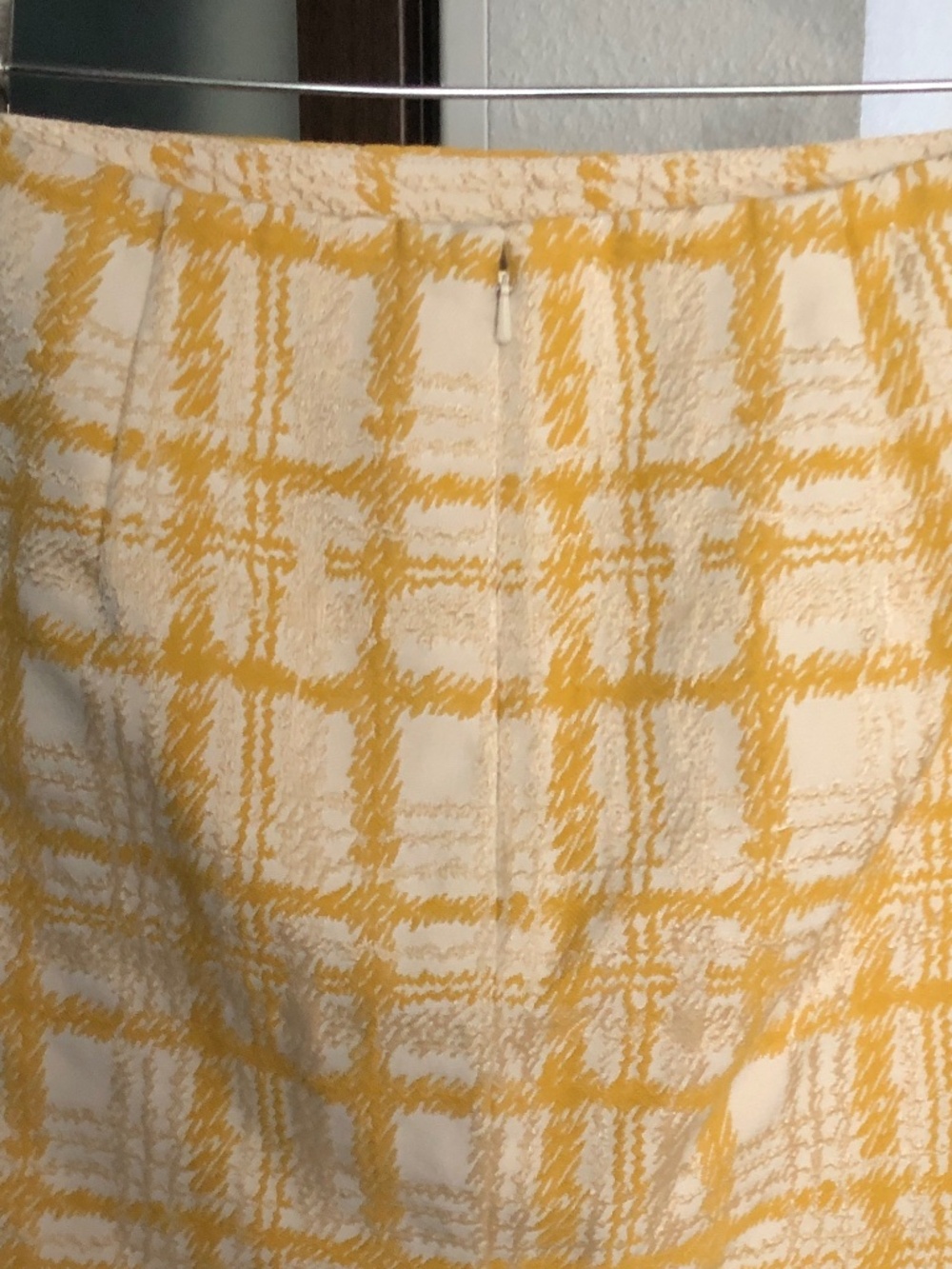 Talbots Brocade Pencil Skirt - Yellow Tartan Plaid Size 6P - Picture 5 of 8